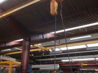 Traverskran med el. kædetalje 1000 kg.