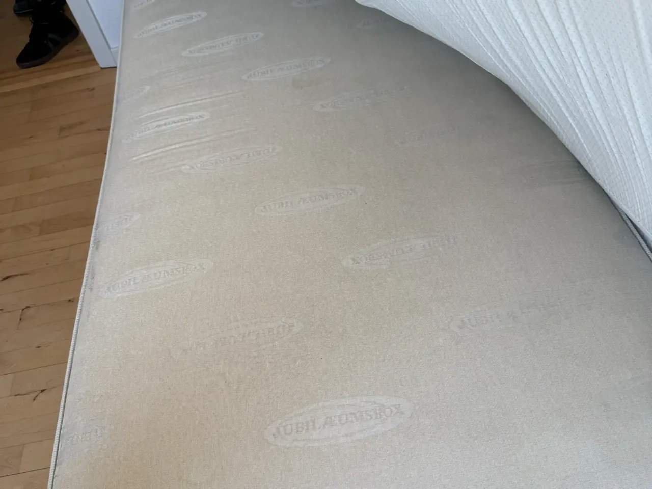 Billede 1 - Enkelmands seng plus Topmadras