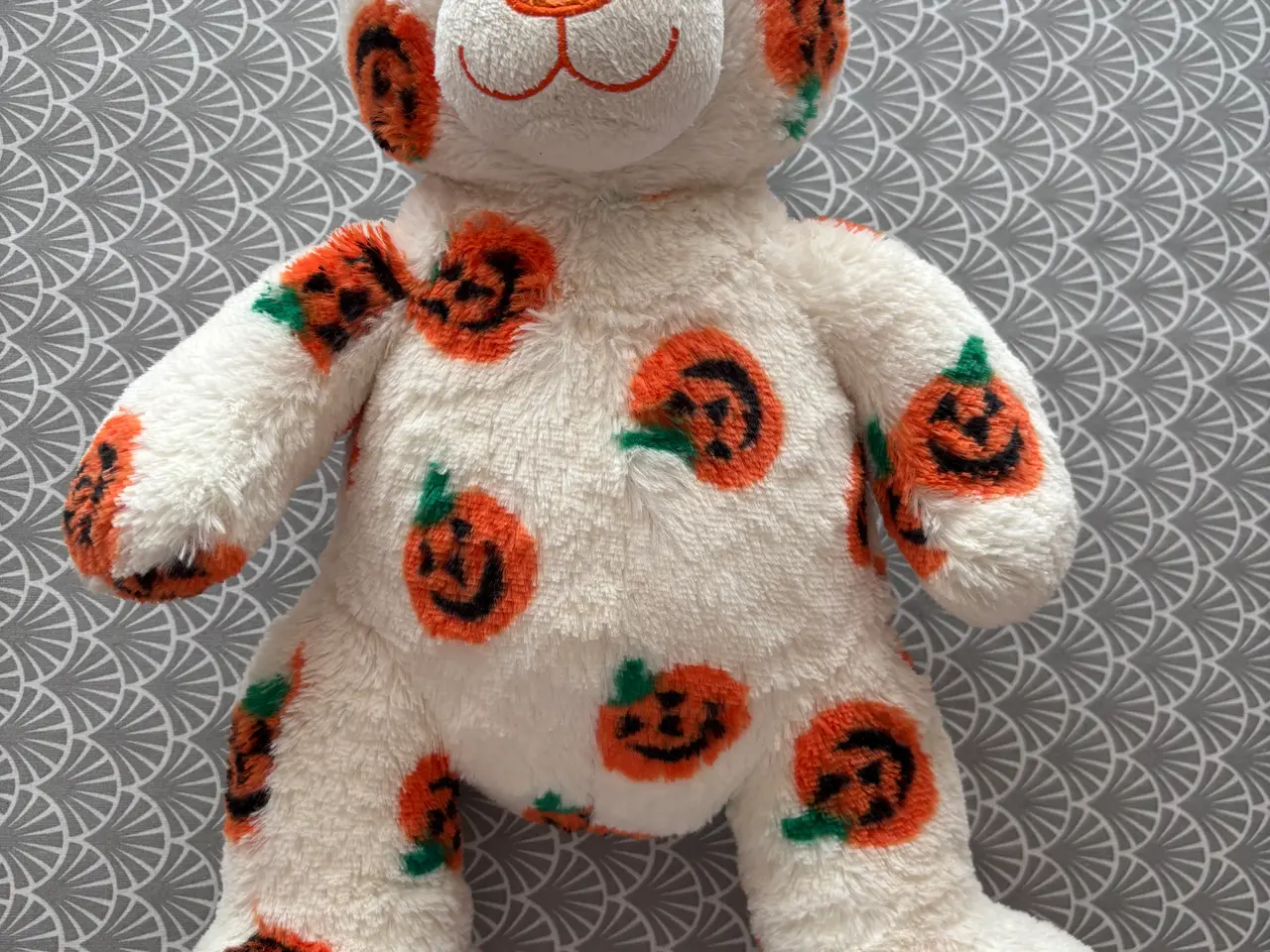 Billede 2 - Build-a-Bear bamse med Halloween græskar mønster