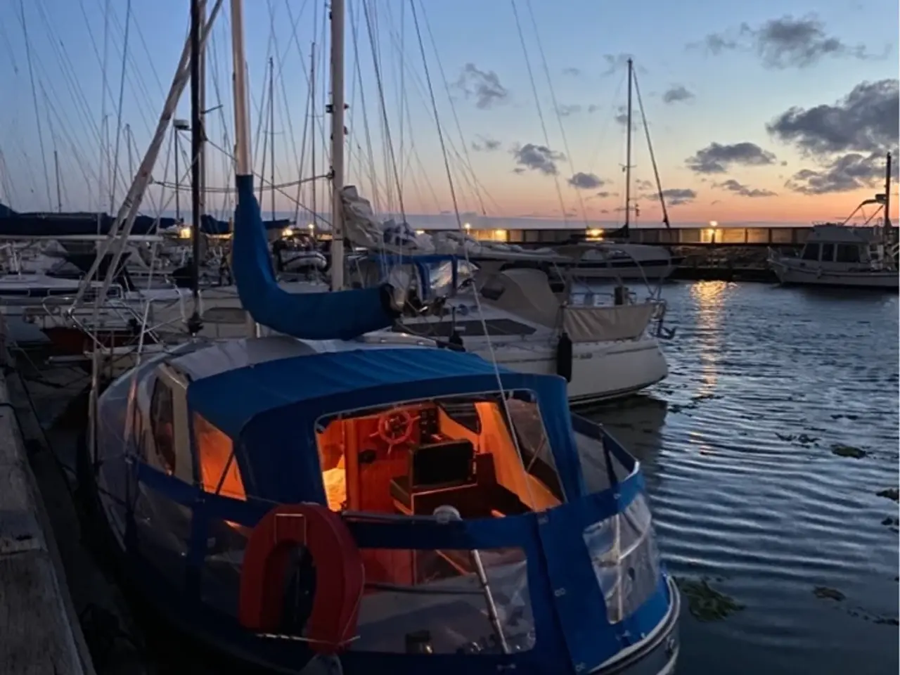 Billede 4 - Velholdt LM 27 til salg