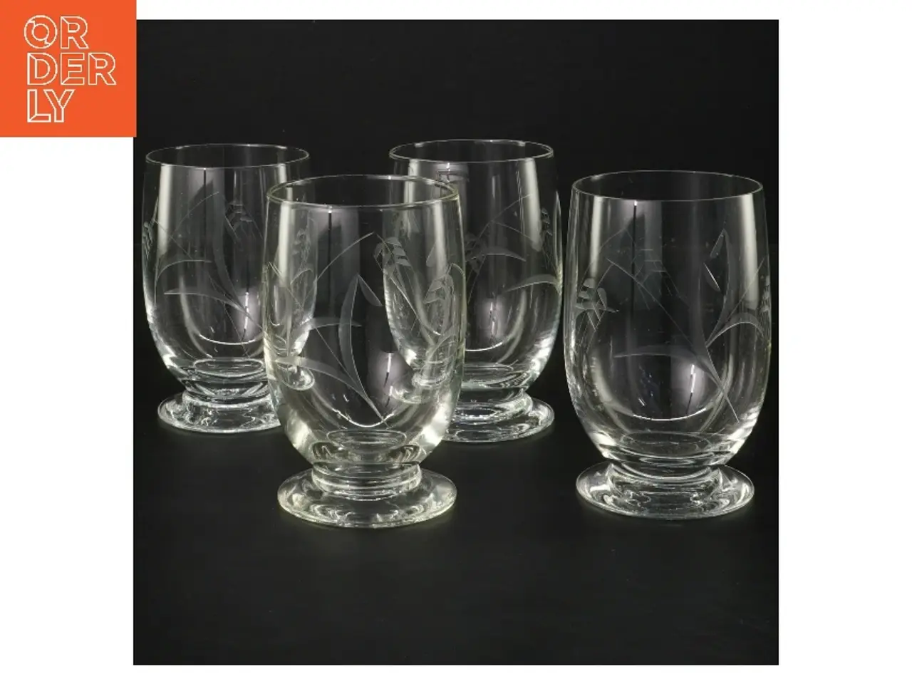 Billede 1 - Sæt af 4 ølglas ( Ø 6,5 cm længde 10,5 cm)