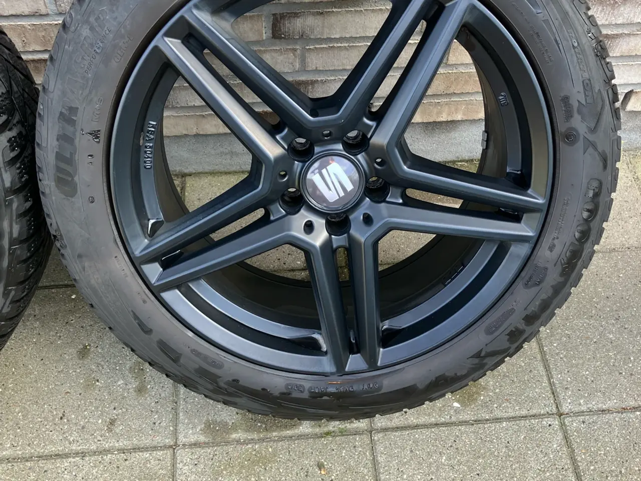 Billede 5 - Alufælge 5 x 112 m Goodyear vinterdæk 235/50R19
