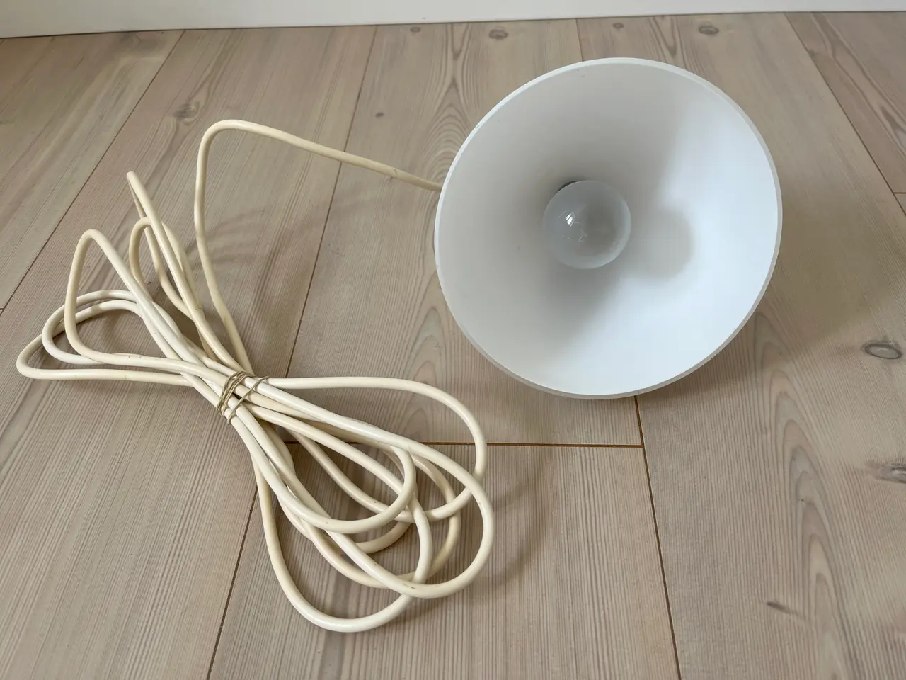 Billede 2 - Loftslampe, Herstal ?