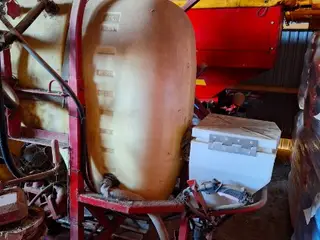 Hardi 12 meter sprøjte med alt udstyr 