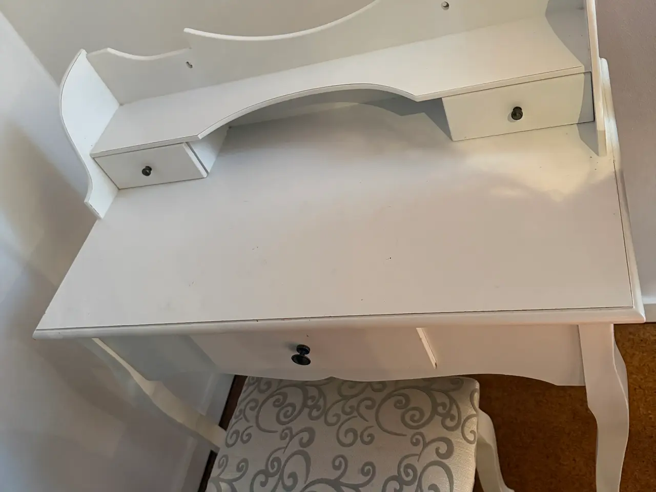 Billede 2 - Make up bord & Skammel 