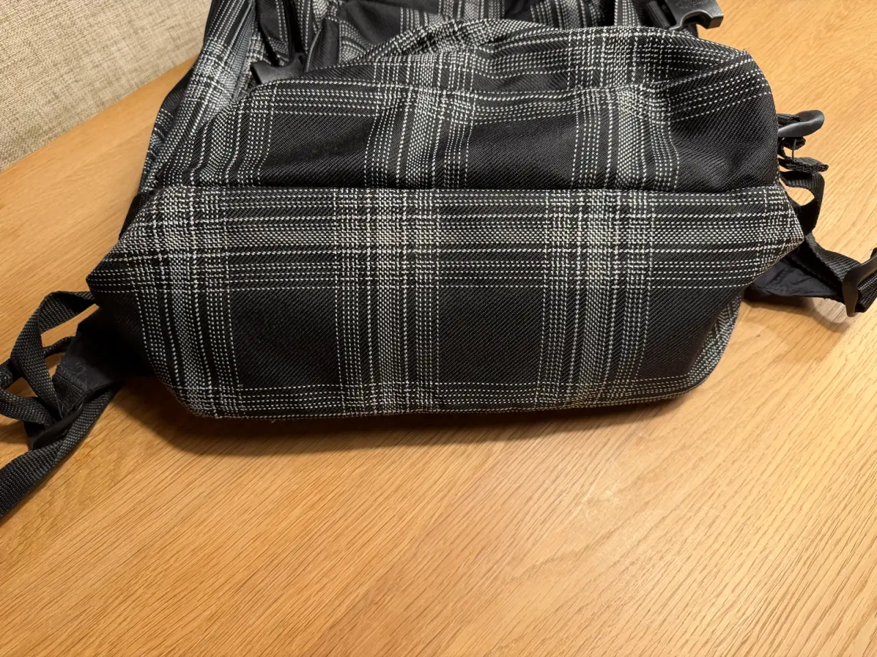 Billede 12 - Eastpak rygsæk/ skoletaske 33L 