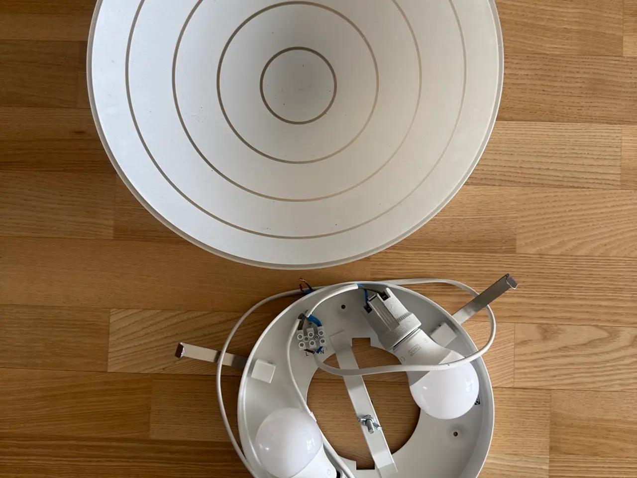 Billede 1 - Loftslampe sælges billigt