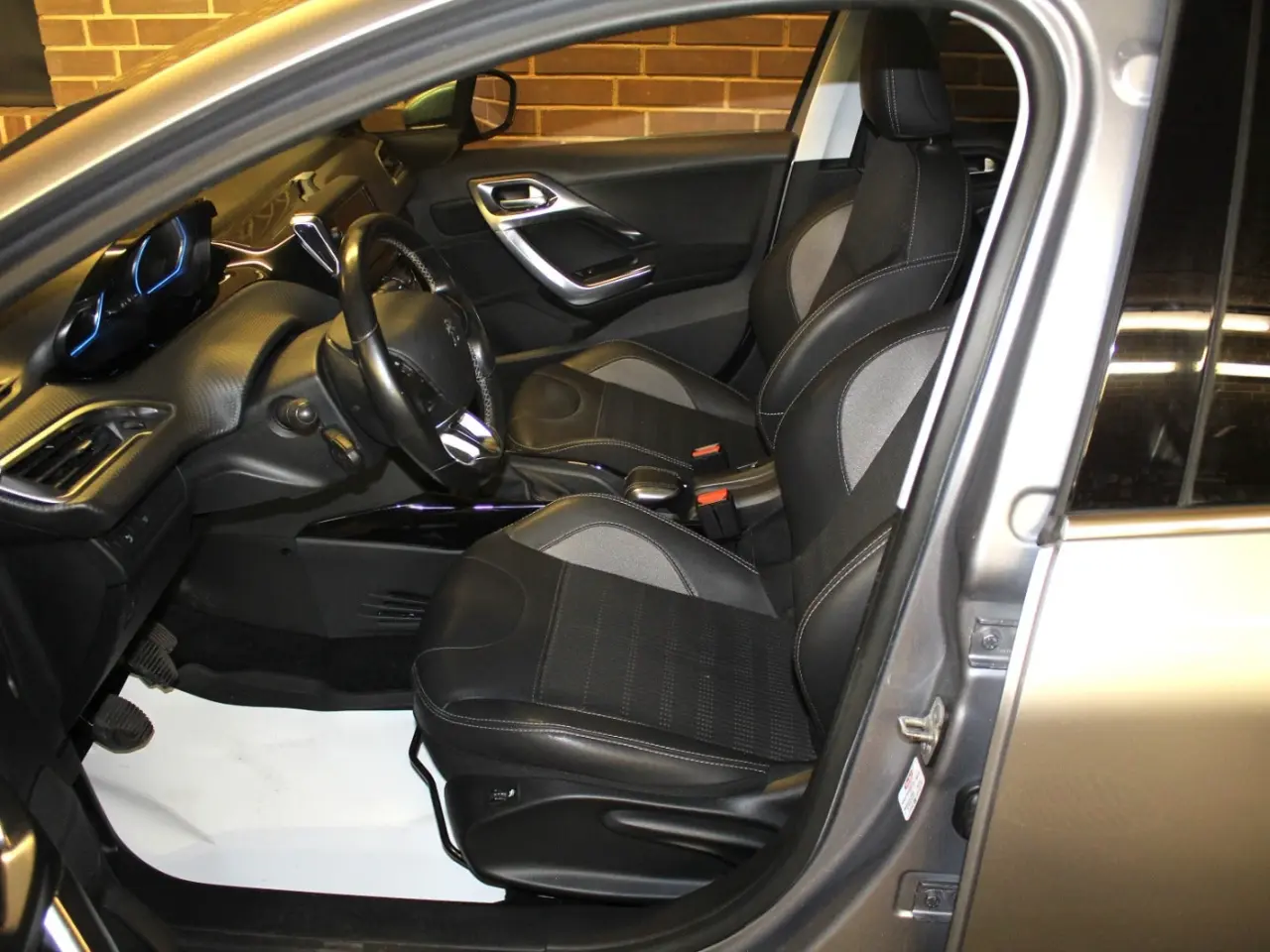 Billede 4 - Peugeot 2008 1,6 BlueHDi 100 Allure Sky
