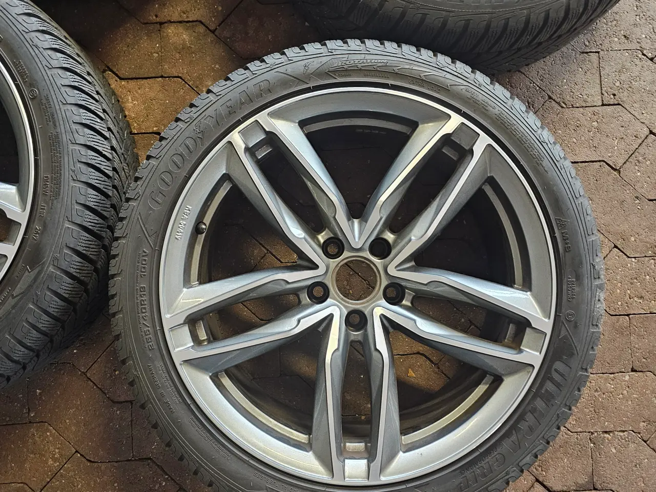 Billede 1 - 19" GMP italy fælge med Goodyear vinterdæk