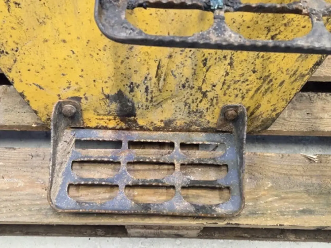 Billede 12 - New Holland LB115B Dieseltank 84262236