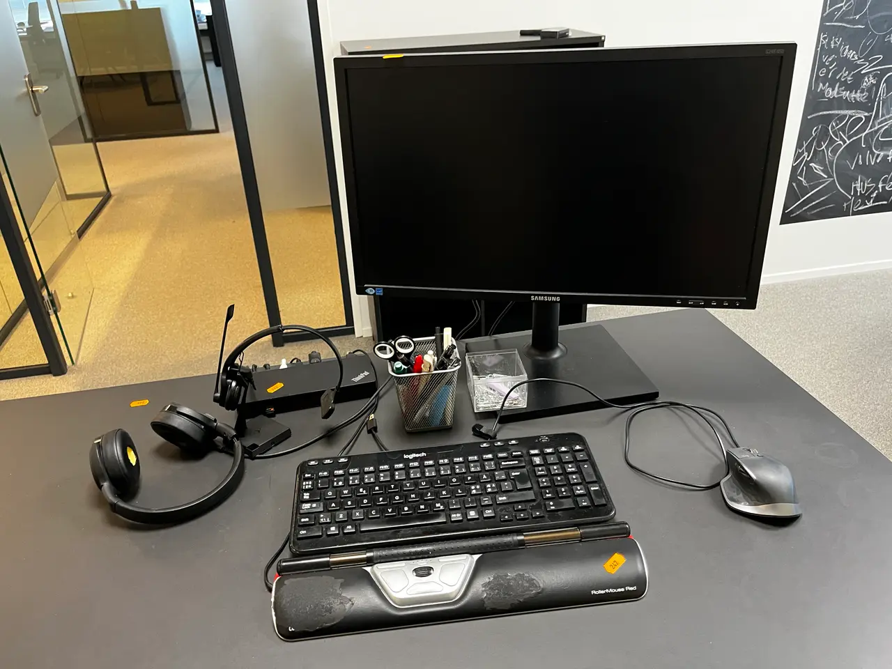 Billede 1 - Skærm inkl. dockingstation, tasketur mm. LENOVO/SAMSUNG