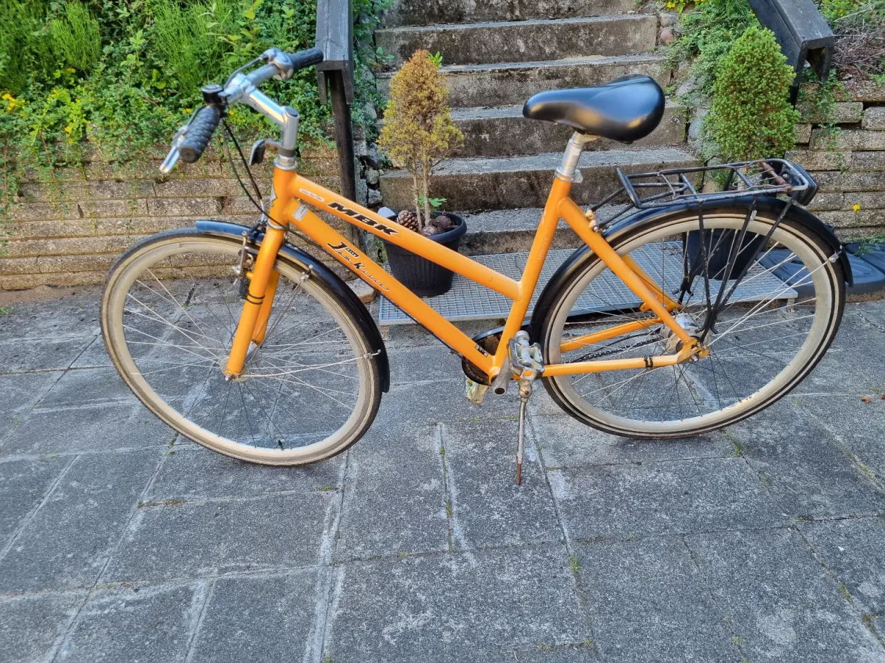 Billede 1 - MBK damecykel 