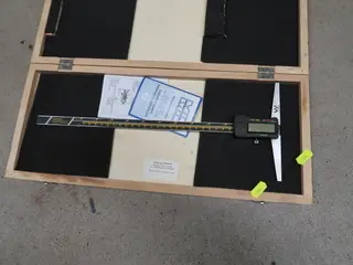 Digital dybdemåler