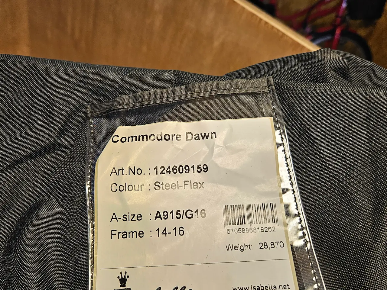 Billede 2 - Isabella fortelt Commodore Dawn