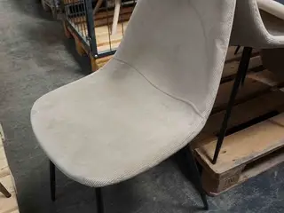 8 stk polsrede skalstole med stålben