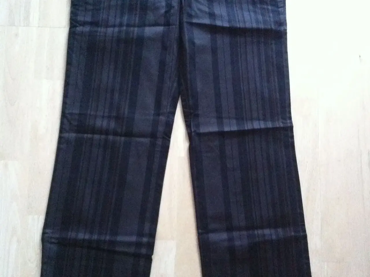 Billede 4 - Nye "st-martins" bukser, str: L, 30kr