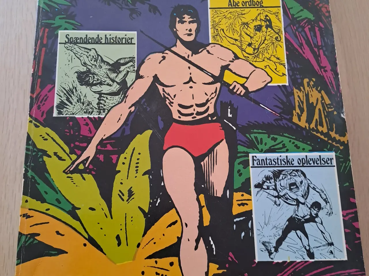 Billede 1 - Den store Tarzan bog (tegneserier)