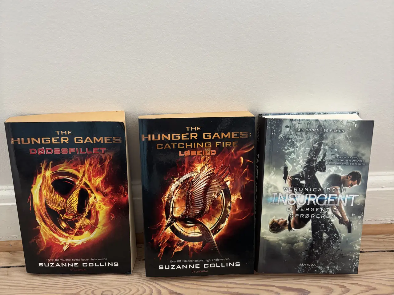 Billede 1 - Hunger Games og Insurgent bøger