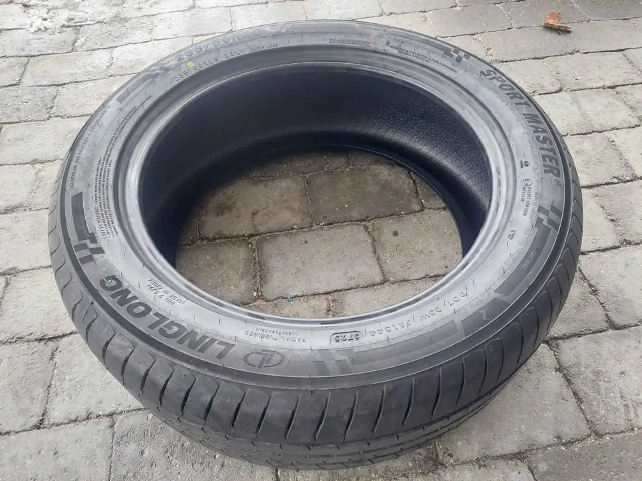 Billede 1 - Sommerdæk 235/50R18