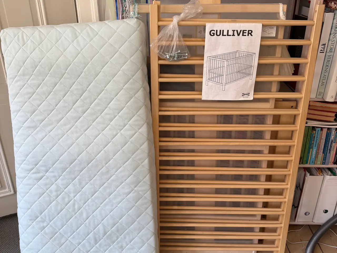 Billede 1 - Gulliver babyseng med springmadres