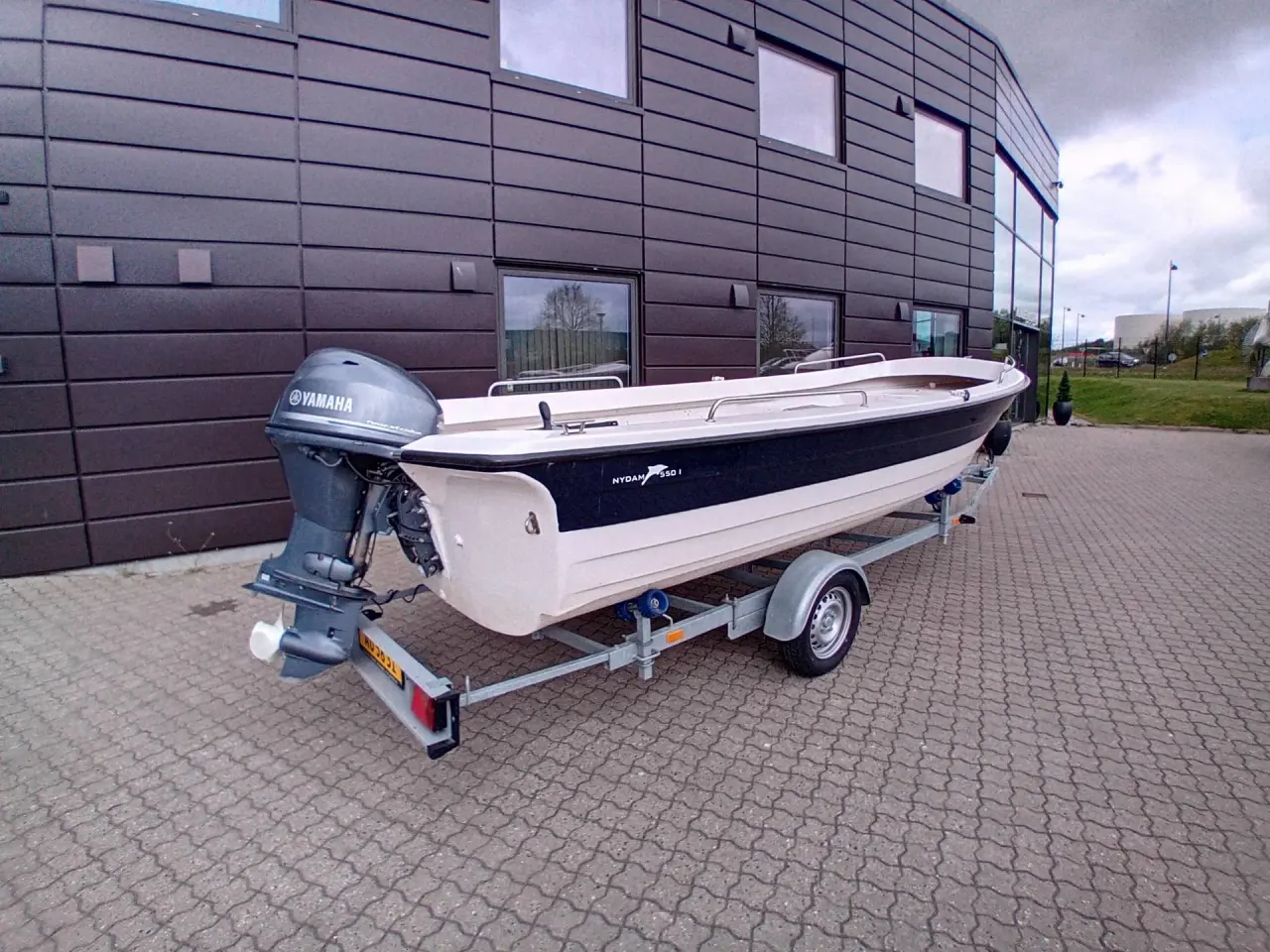 Billede 1 - Nydam 550 m/ Yamaha F40