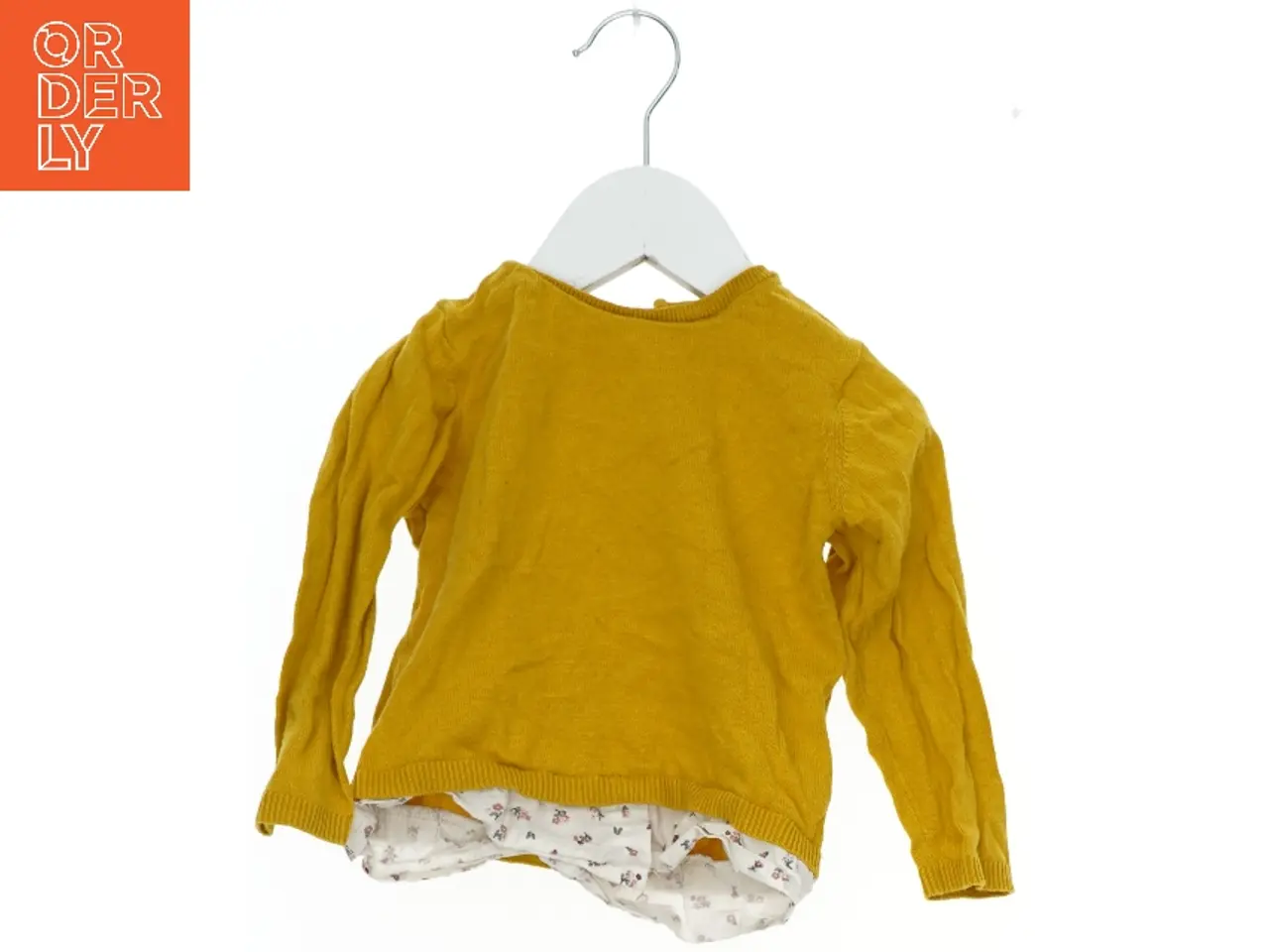 Billede 1 - Gul bluse med blomsterdetaljer fra H&M (str. 80)