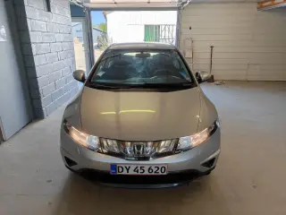 Honda Civic 1,8 Sport