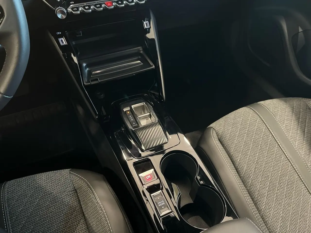 Billede 15 - Peugeot e-2008 54 Allure