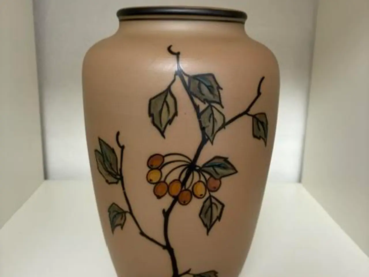 Billede 2 - Hjorth vase med fuglemotiv 20 cm høj