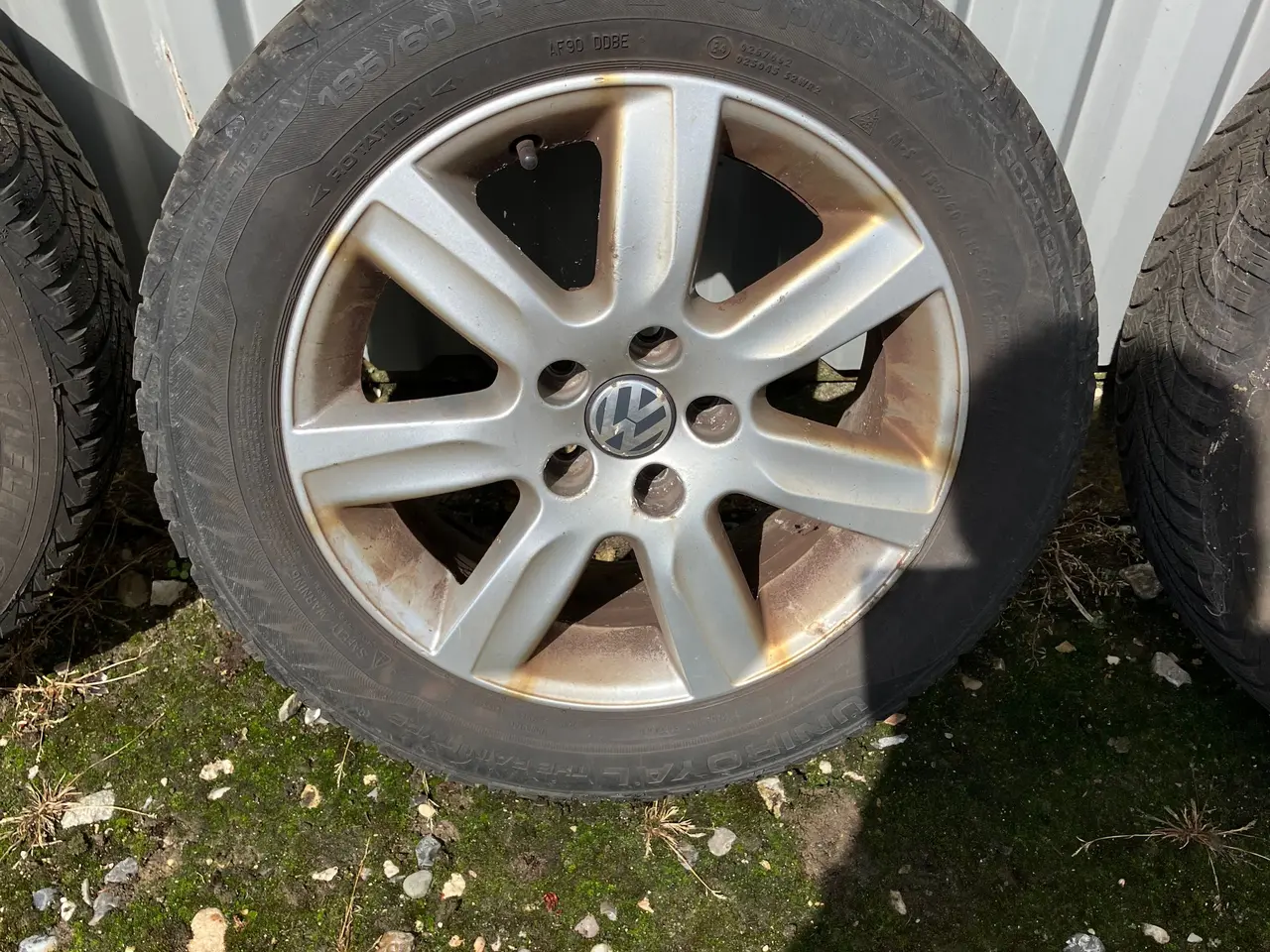 Billede 2 - 15 “ alufælge med dæk til VW