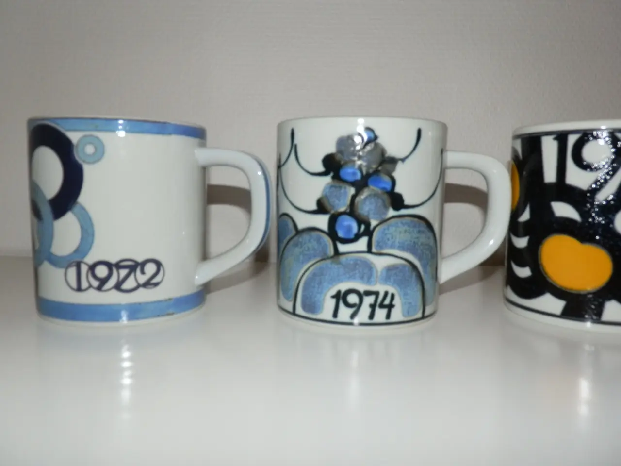 Billede 2 - Store Royal Copenhagen årskrus 79’ 84’ 85’