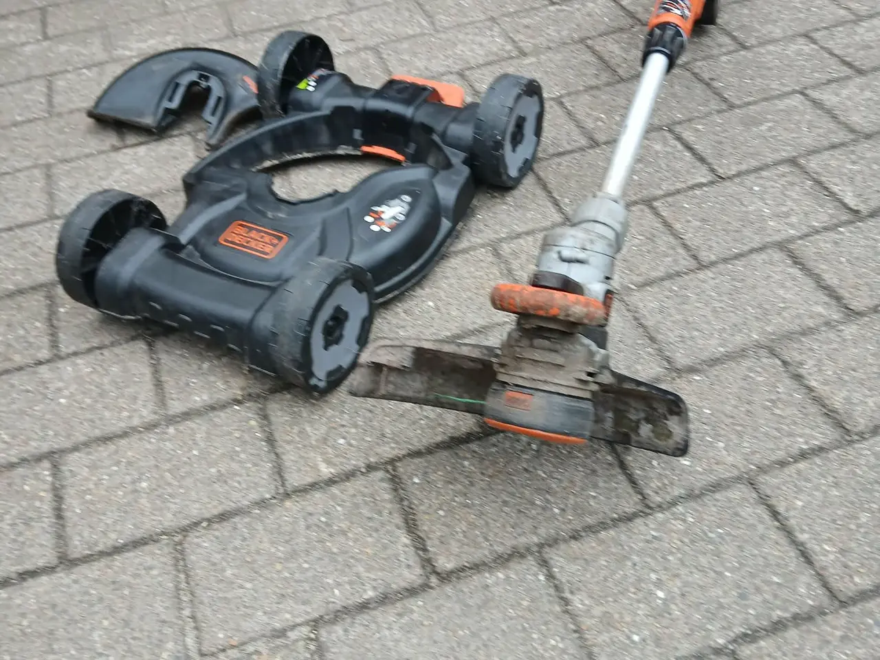 Billede 3 - Black & Decker græstrimmer