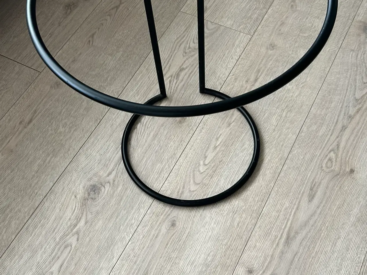 Billede 3 - Sort metal bakkebord