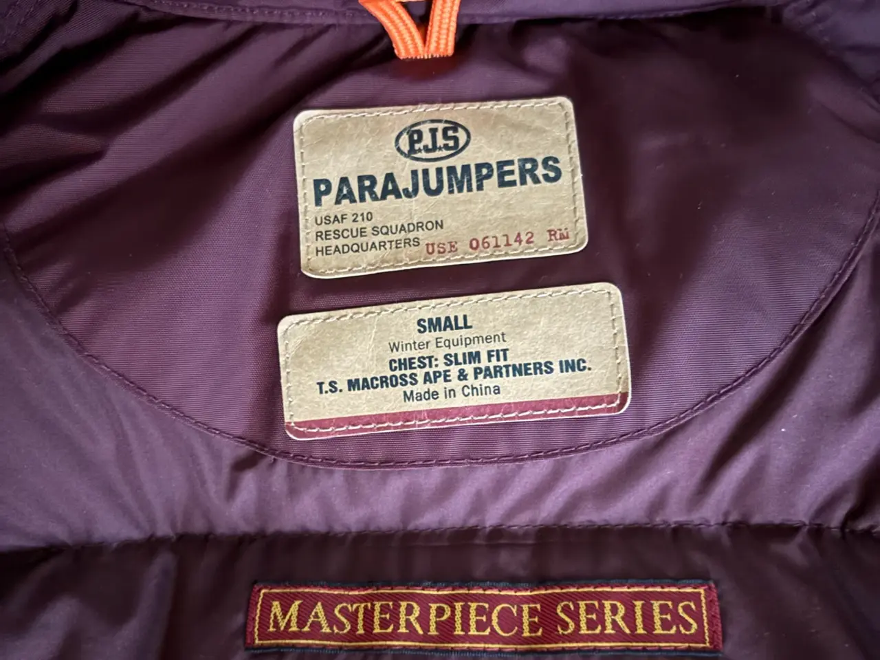 Billede 3 - Bordeaux Parajumpers vinterfrakke.