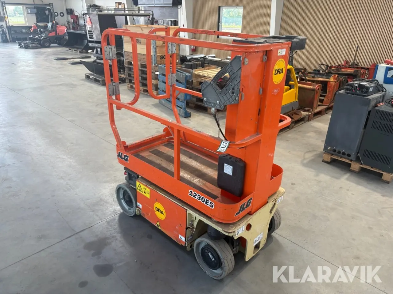 Billede 1 - Søjlelift JLG 1230ES