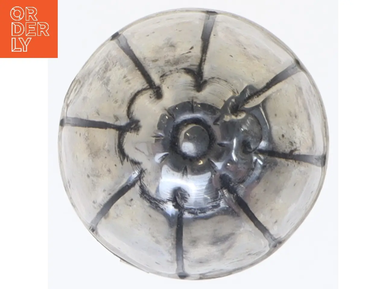 Billede 3 - Lille ægformet metaldåse (str. 8x5 cm)