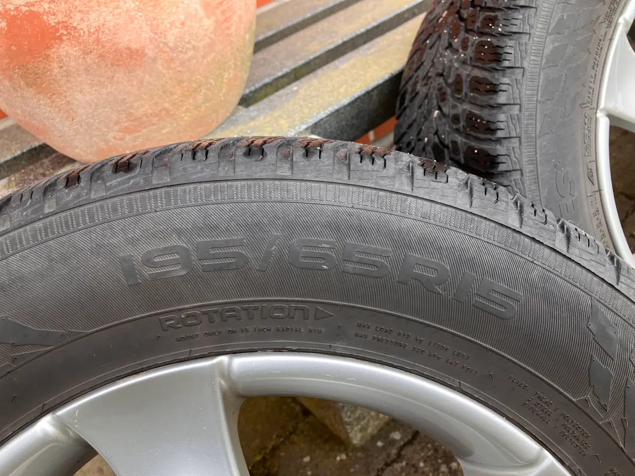 Billede 4 - Nokian 195/65/15 vinterdæk på alufælge