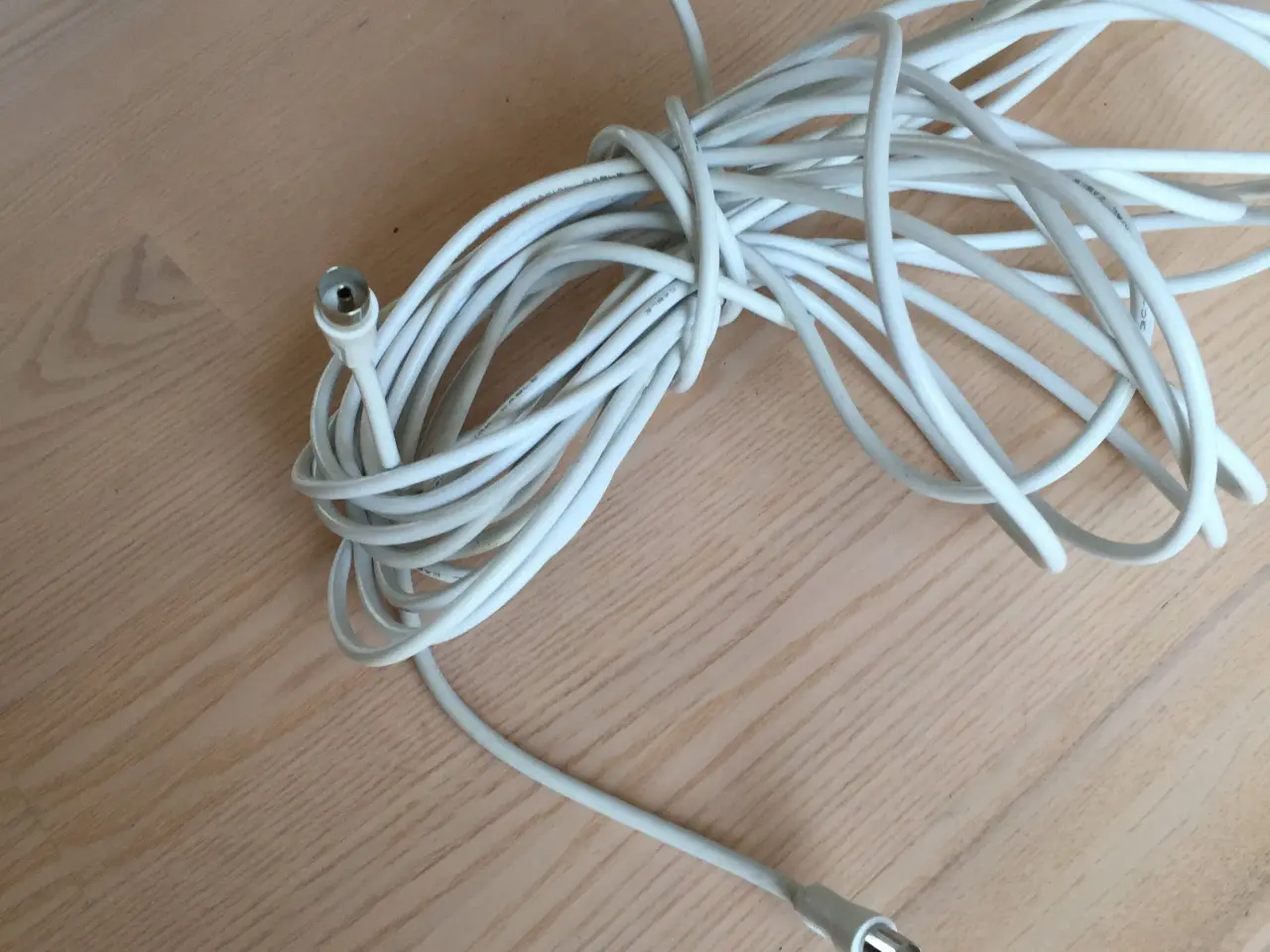 Billede 1 - antennekabel