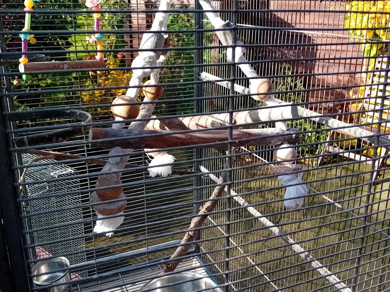 Billede 5 - Brugt fuglbur med understel