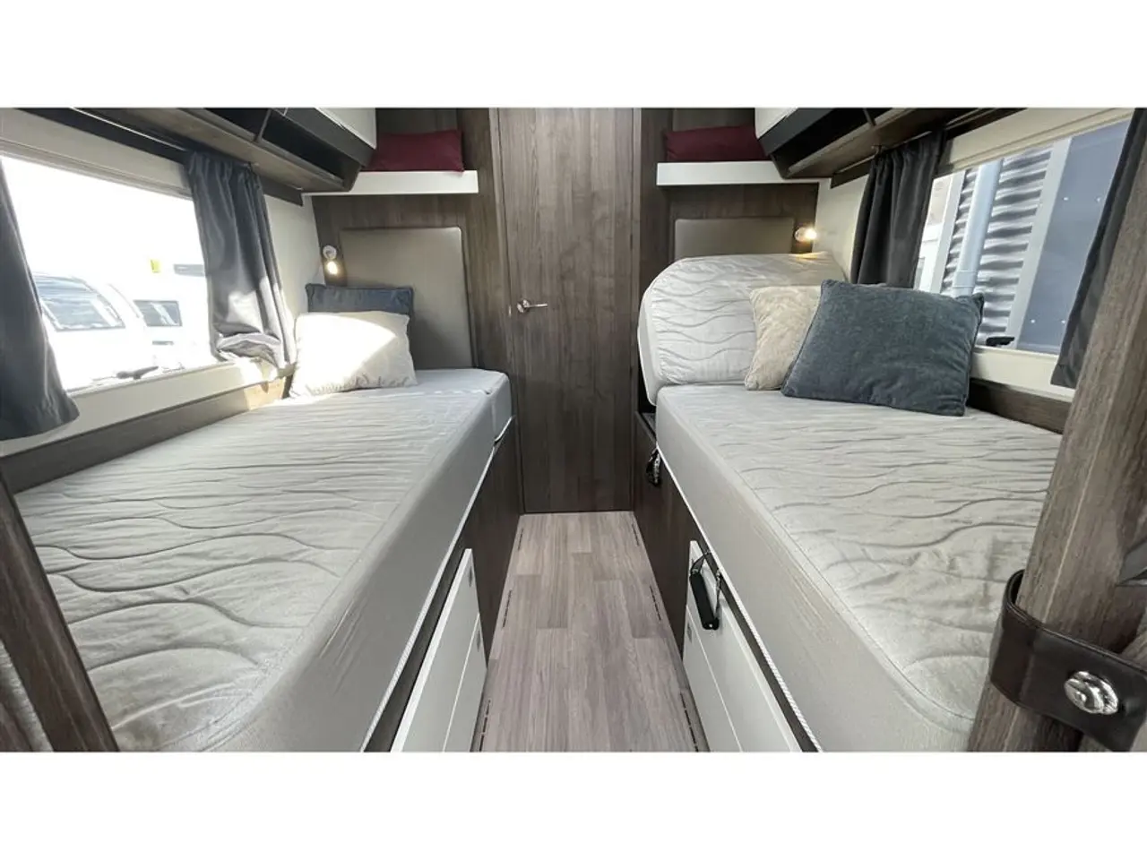 Billede 8 - 2020 - Benimar Amphitryon 957