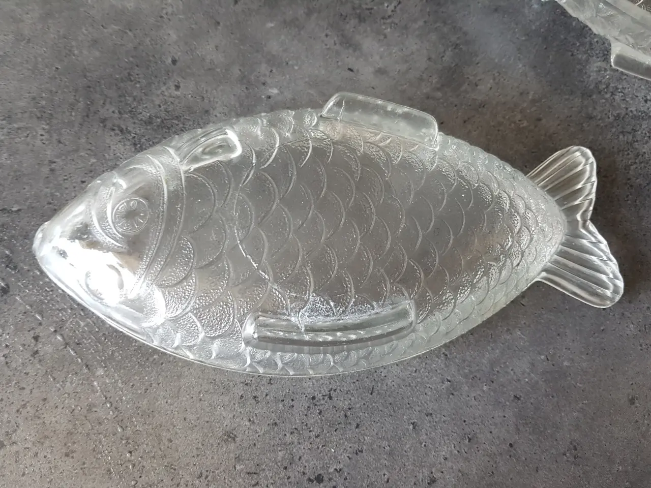 Billede 3 - Fiskefade i glas 2 stk.
