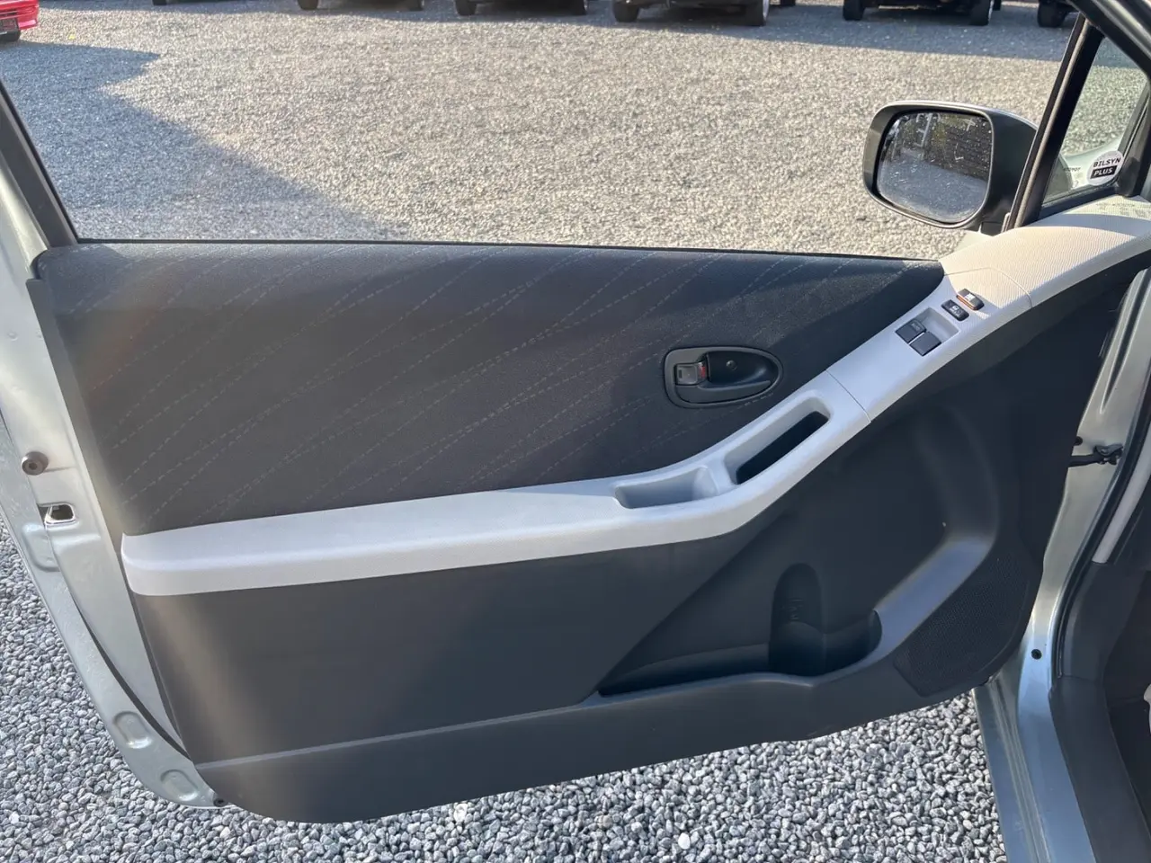 Billede 5 - Toyota Yaris 1,3 Luna