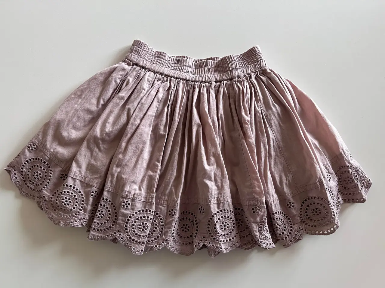 Billede 4 - POMPdeLUX nederdel med blonder, str. 122