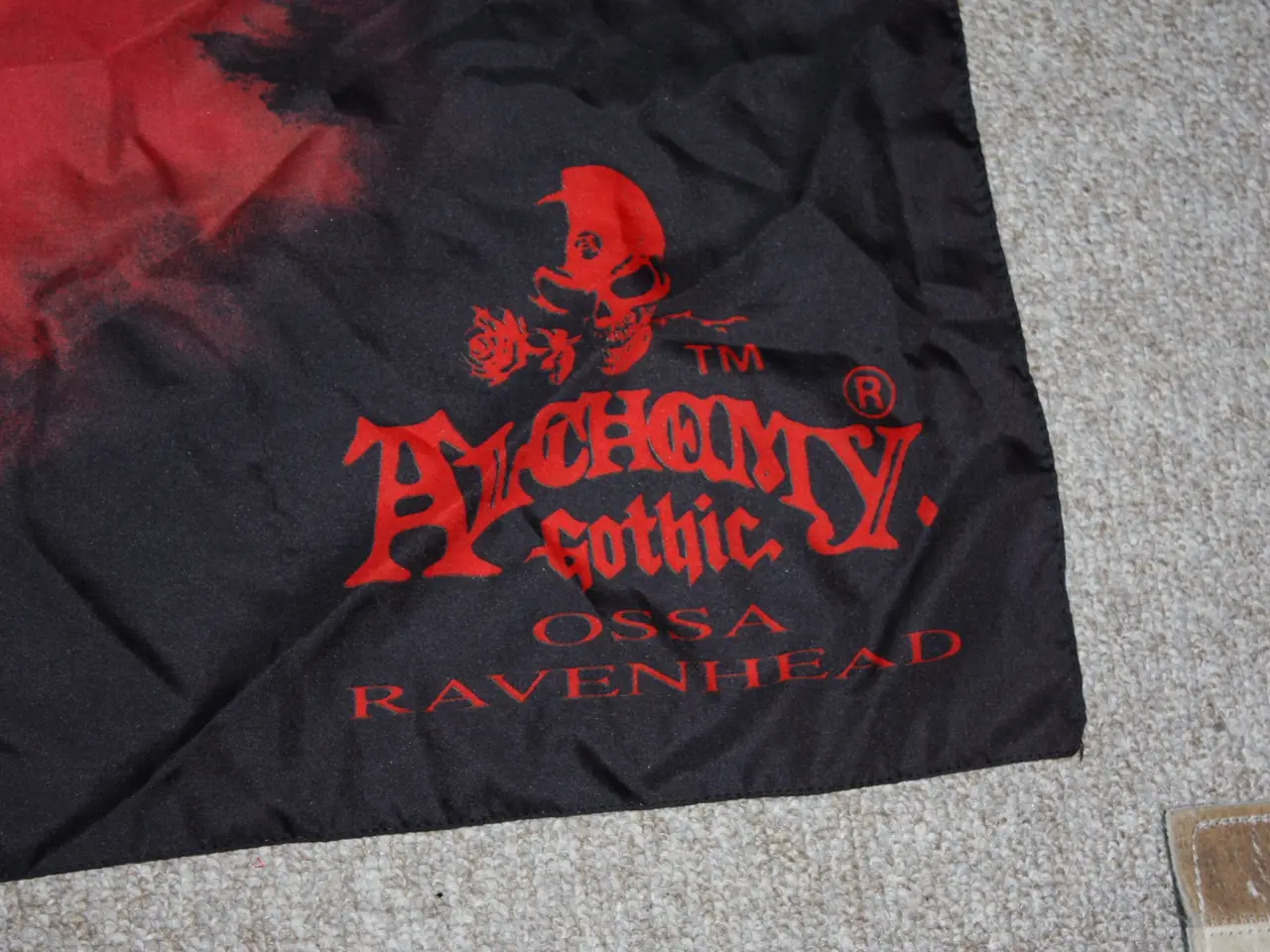 Billede 3 - Alchemy Gothic Ossa Ravenhead stof billede
