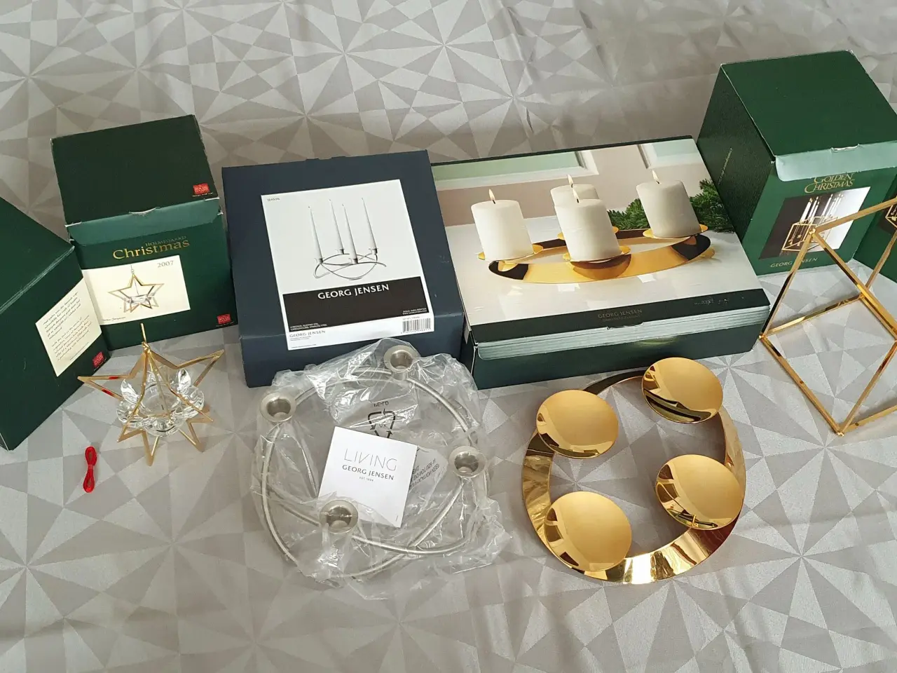 Billede 1 - Georg Jensen opsats og lysestagen. Holmegaard stje