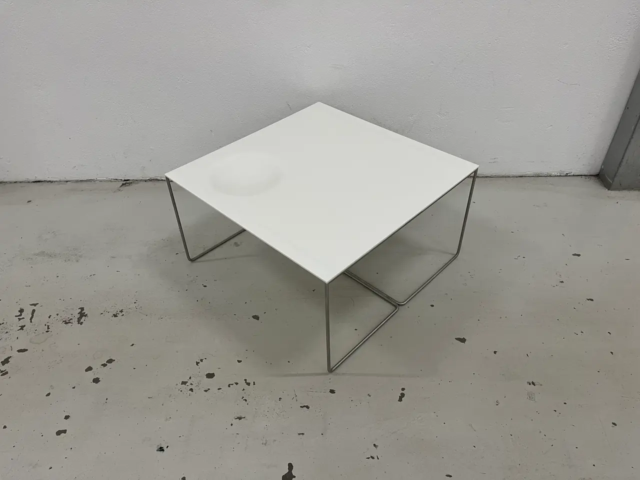 Billede 1 - Minimalistisk sofabord i moderne skandinavisk stil