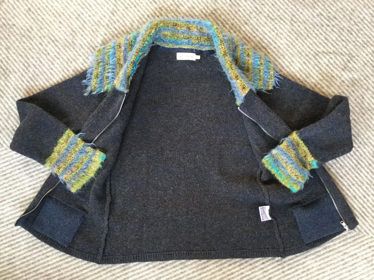 Billede 8 - Varm uldtrøje / cardigan MICHA 65 % uld str. 40