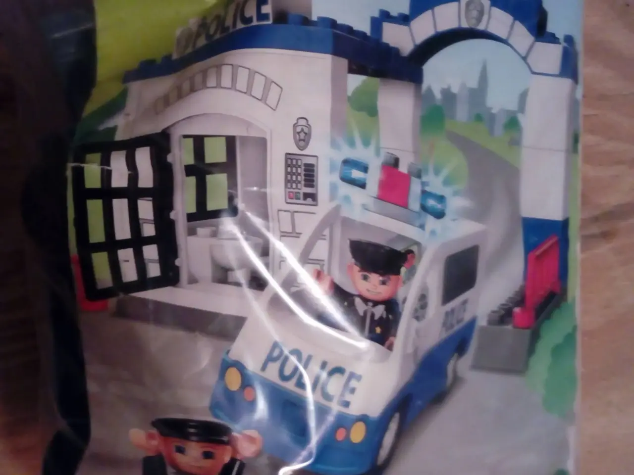Billede 2 - Duplo Politistation
