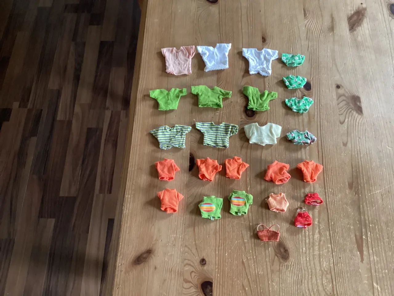 Billede 2 - LEGO SCALA TØJ