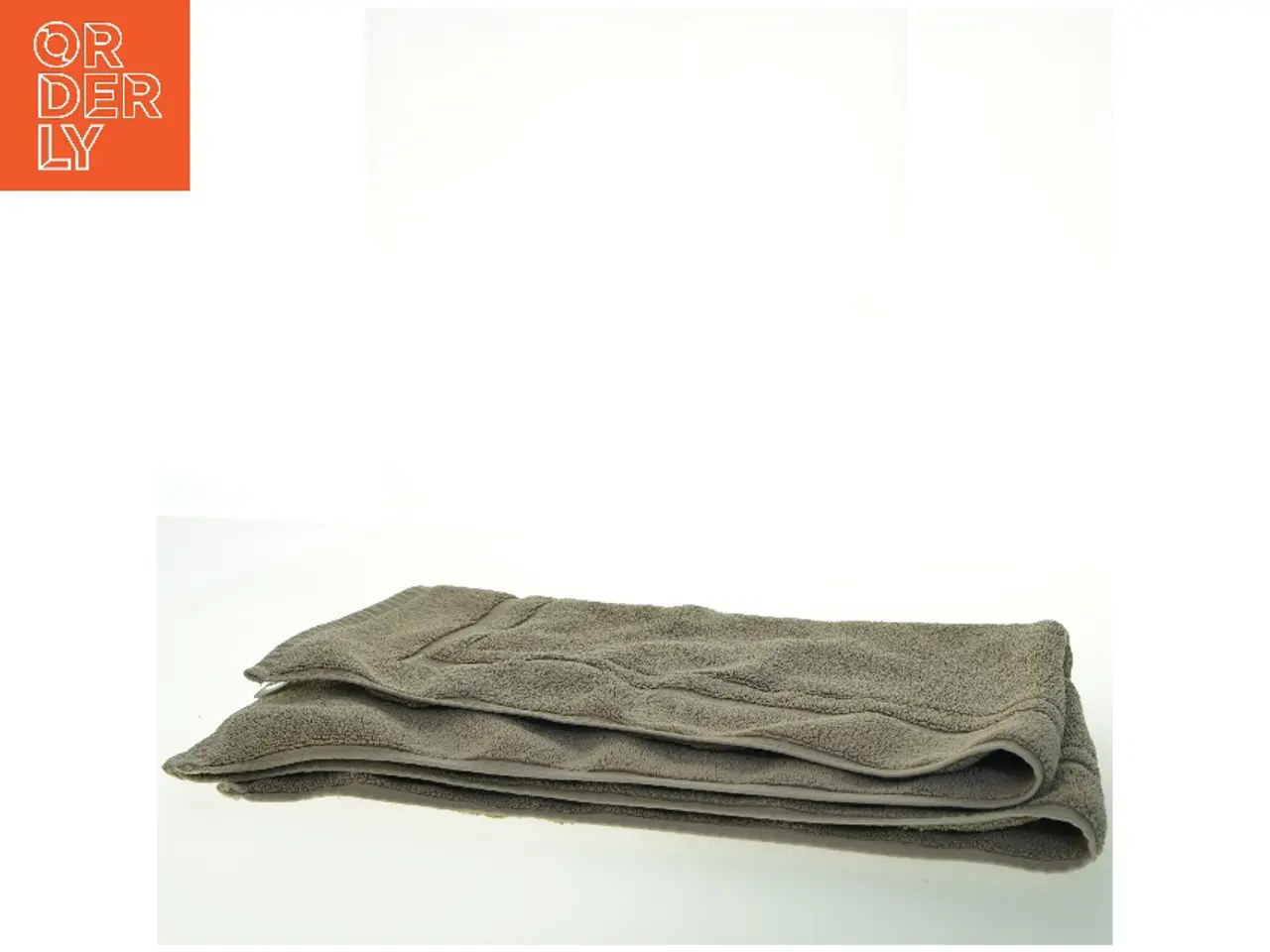 Billede 2 - Beige håndklæde (str. 61x100 cm)